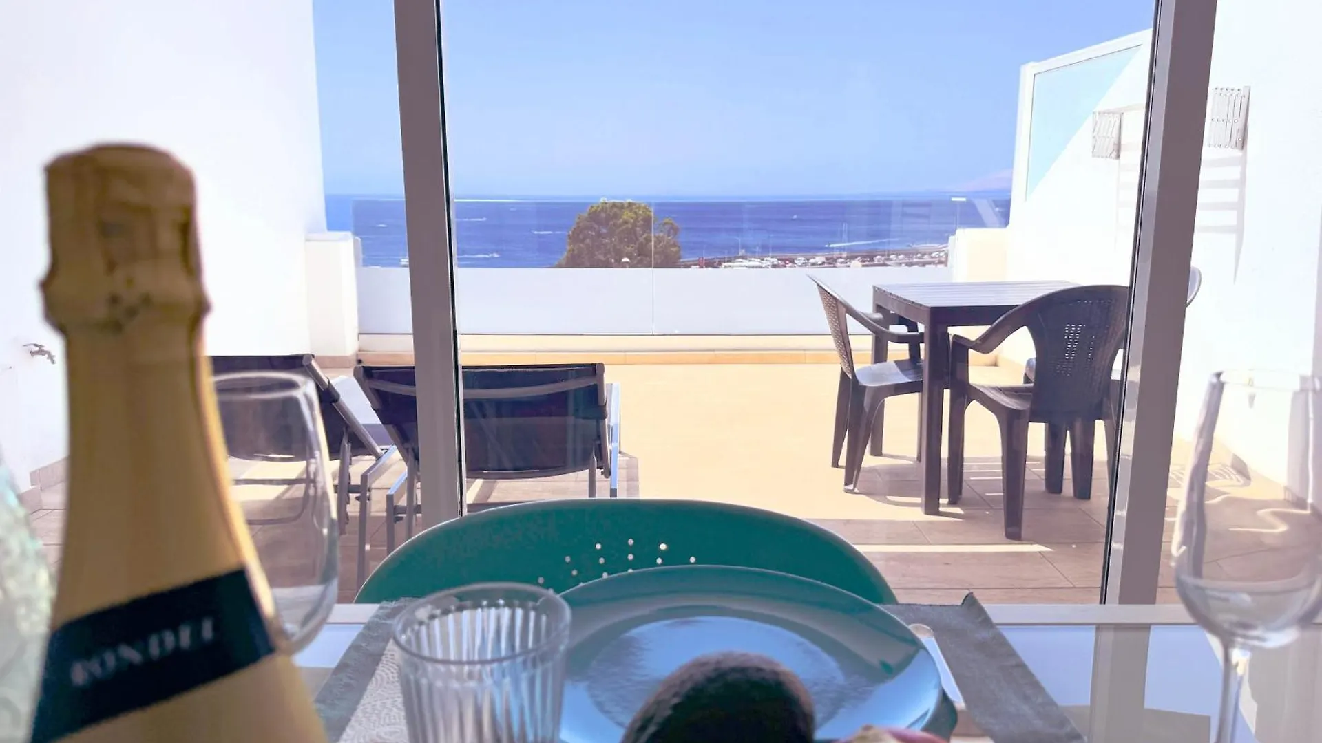 Arthouse Sea View - Acquamarina E Zaffiro Villa Puerto del Carmen  0*, Puerto del Carmen (Lanzarote) Spain