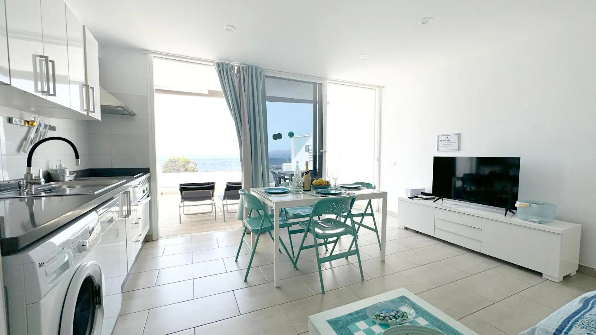 Arthouse Sea View - Acquamarina E Zaffiro Villa Puerto del Carmen  Holiday home